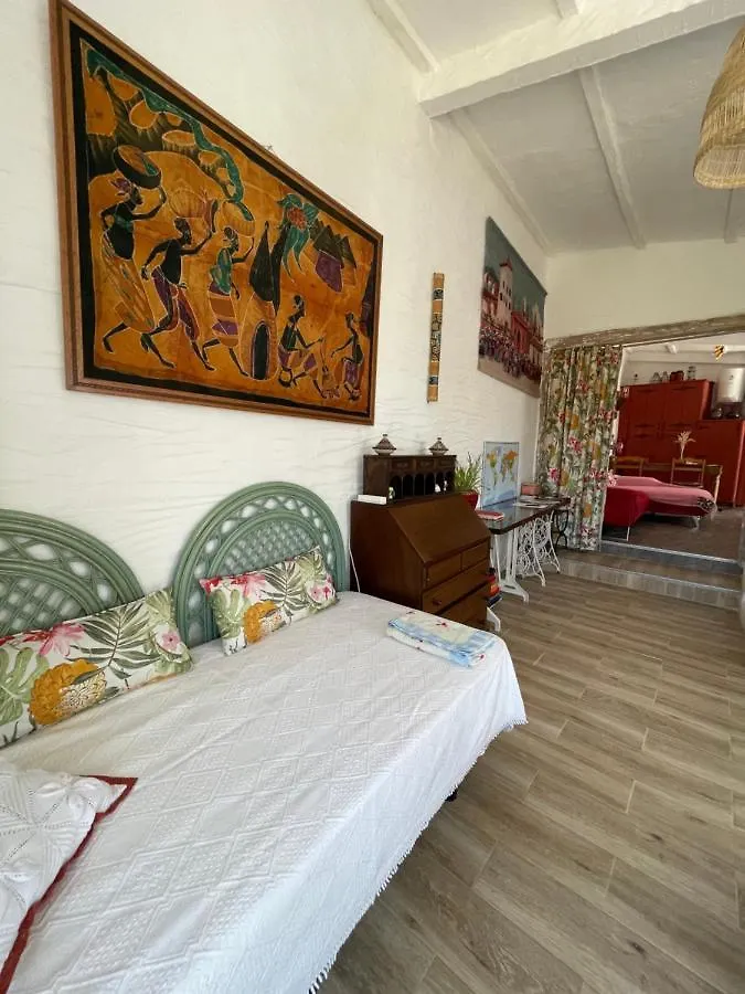 Casa rural Monte Carrascal Guesthouse Salir